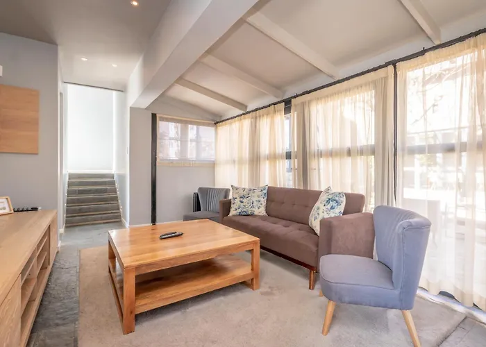 109 Upwood