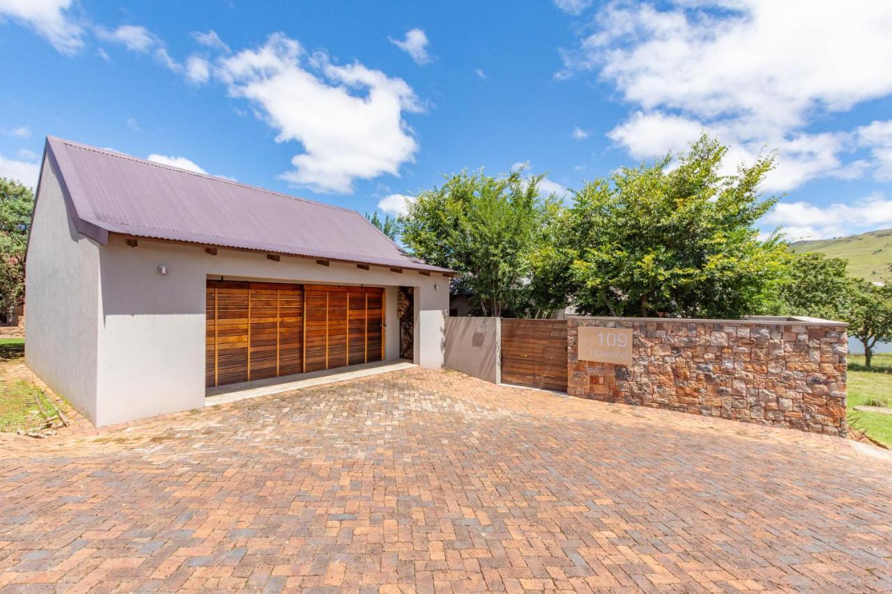 Villa 109 Upwood *
