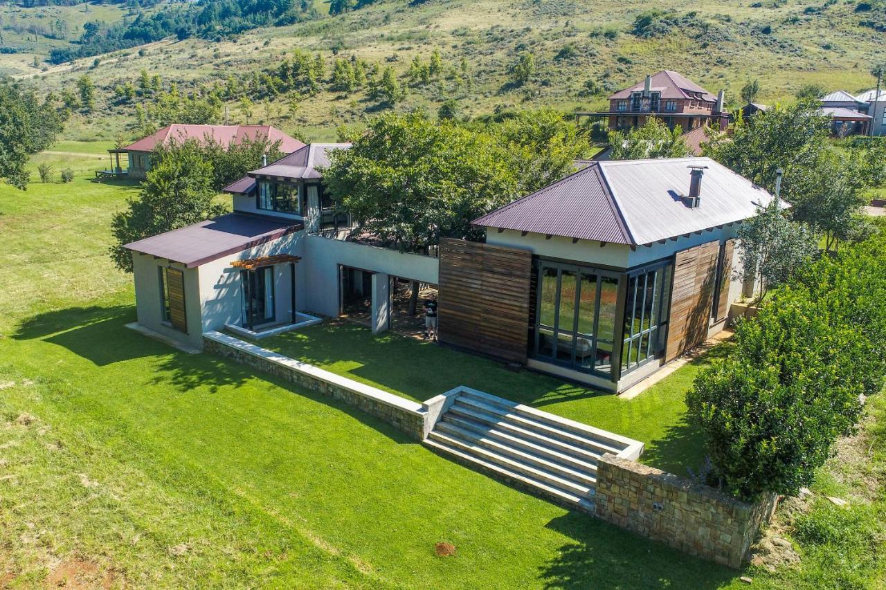 109 Upwood Villa