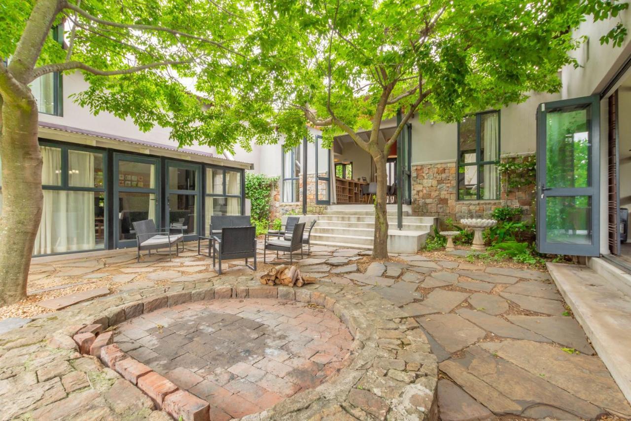 109 Upwood Villa *